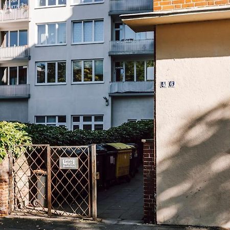 Komplett Neu: 2-Zi Zentral Im Altbau. 24H-Checkin 킬 외부 사진